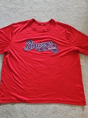 rave Red Braves Short Sleeve Crewneck Shirt
